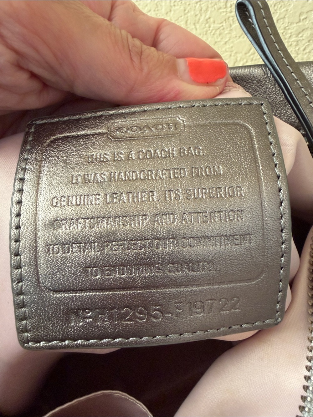Coach Metallic Pewter Leather crossbody Bag with Chain Accent - Picture 8 of 8